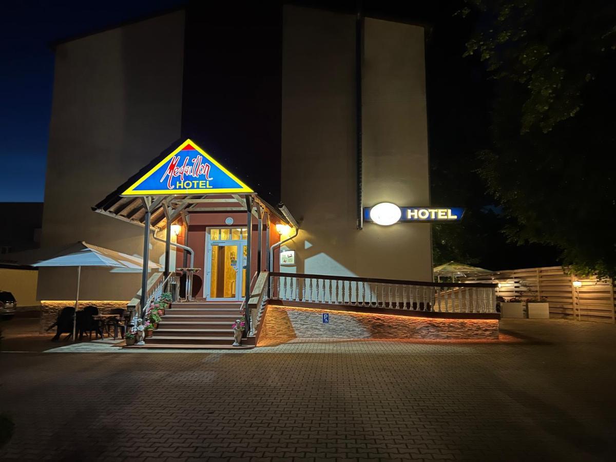 Hotel Medaillon 마그데부르크 외부 사진